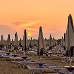 Peaceful In A Fantastic * Бібіоне